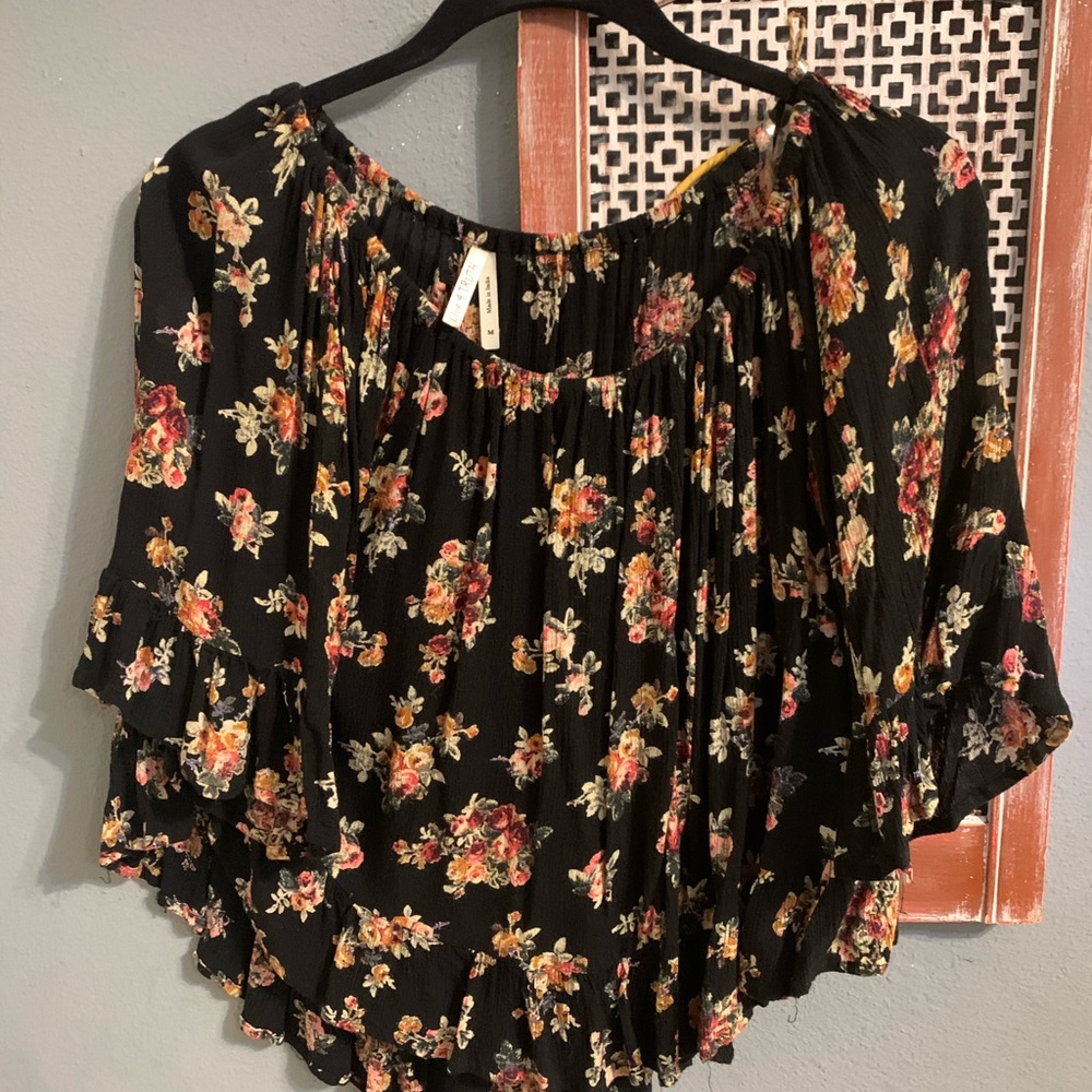 Live 4 Truth Floral Tunic